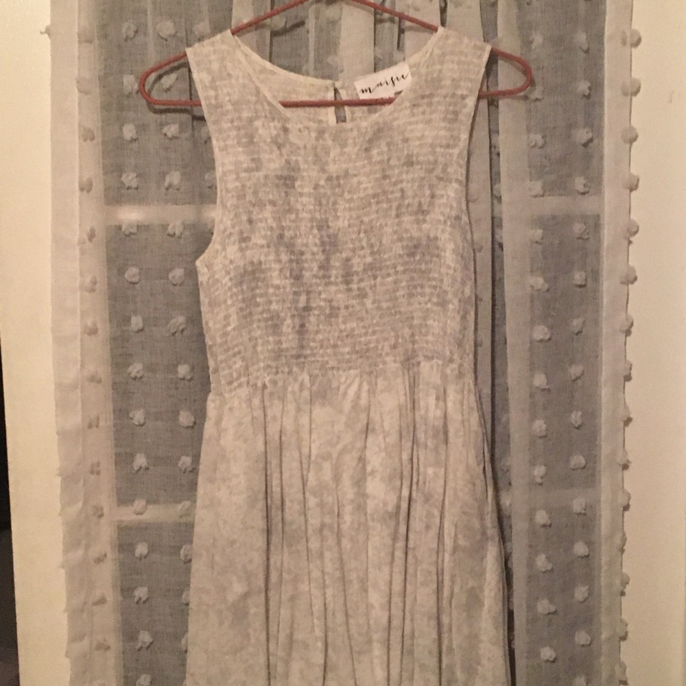Maisie Smocked Gray/White Tank Lined Dress Size S - Picture 8 of 8